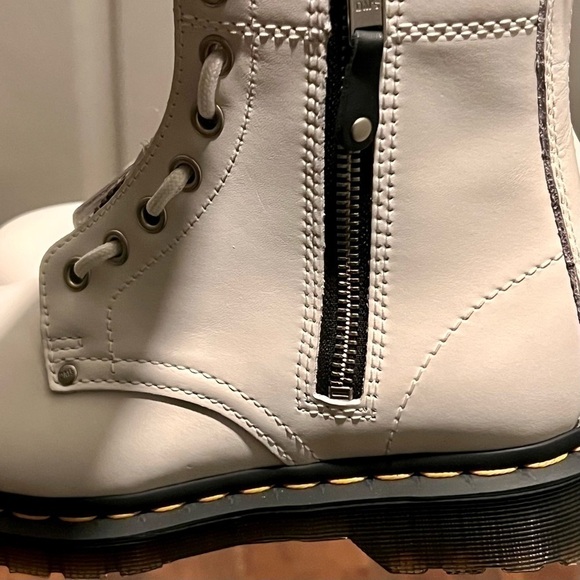 DR. MARTENS white leather 1460 twin zipper boots. Size 5 NWOT - Picture 9 of 12